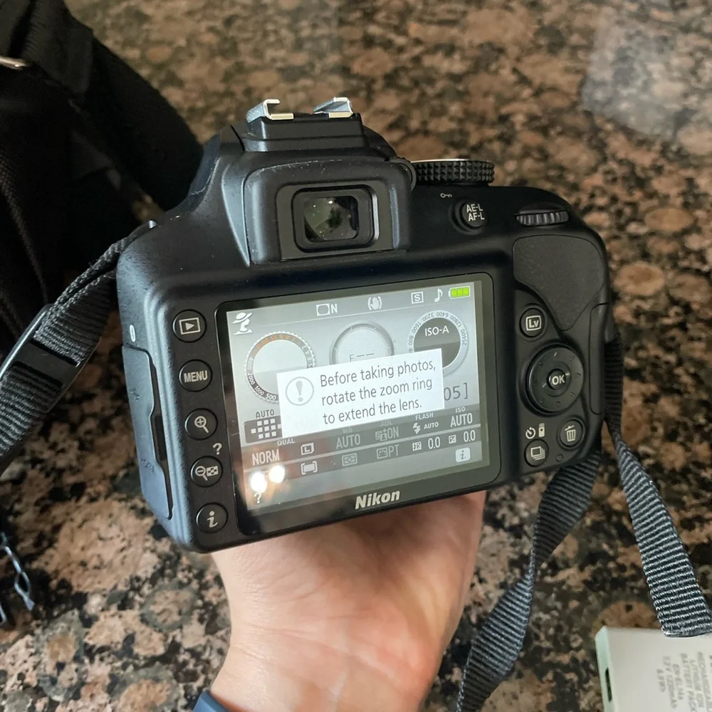 Nikon D3400 Camera with additional lens & original paperwork, bag, charger etc